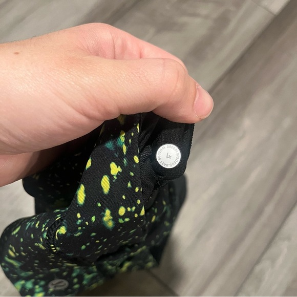 Lululemon Bra, Sparks Fly Multi, Bra size 4 - Picture 3 of 3